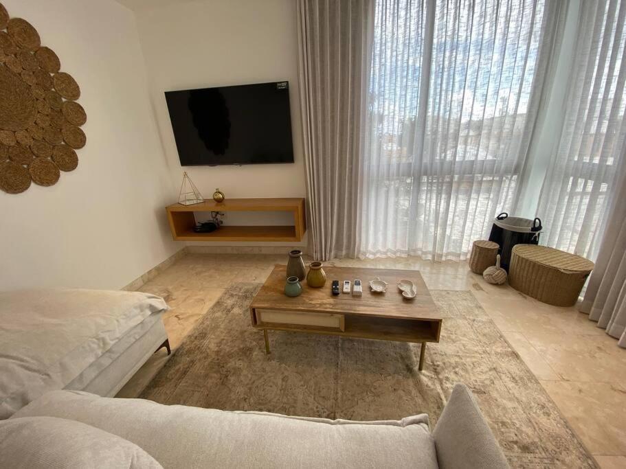 Anah - Brilliant Roof! Excelente Location, Full Gym! Apartamento