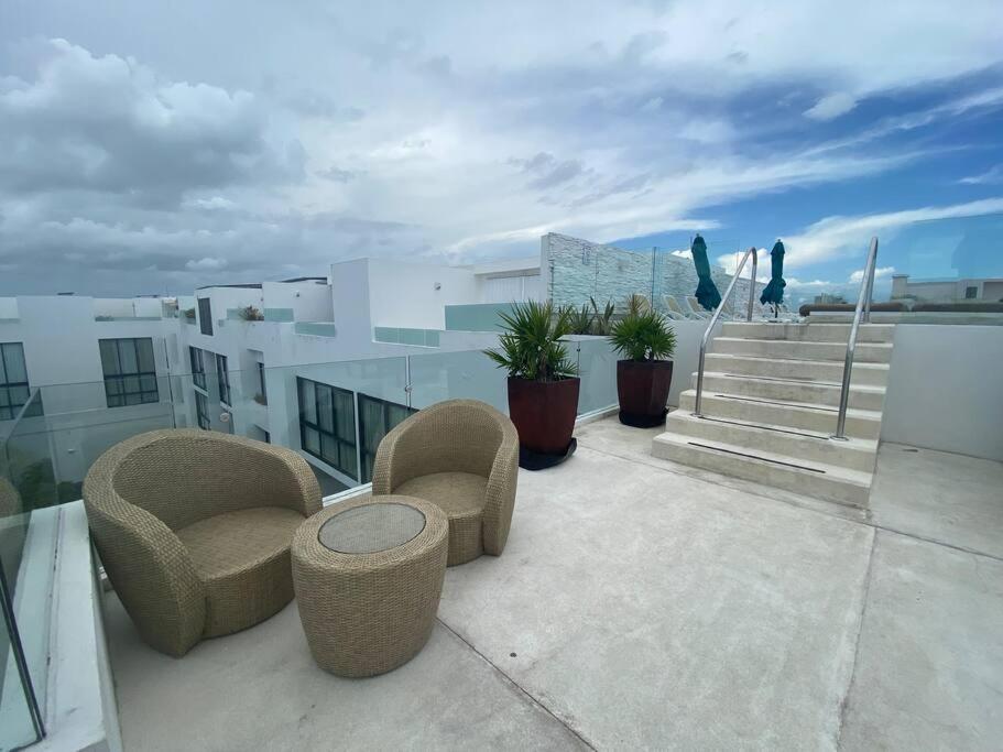 Anah - Brilliant Roof! Excelente Location, Full Gym! * Playa del Carmen
